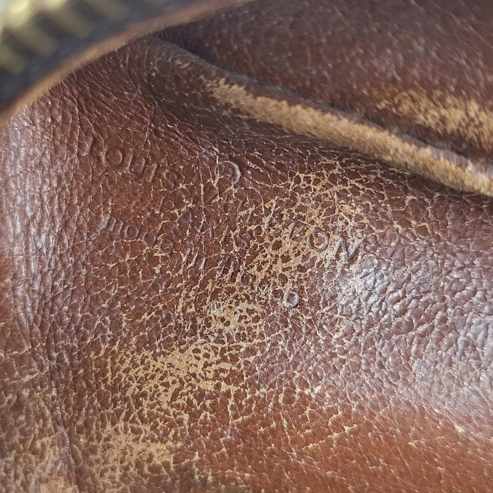 LOUIS VUITTON VINTAGE MONOGRAM CANVAS MARCEAU GM..Authentic.